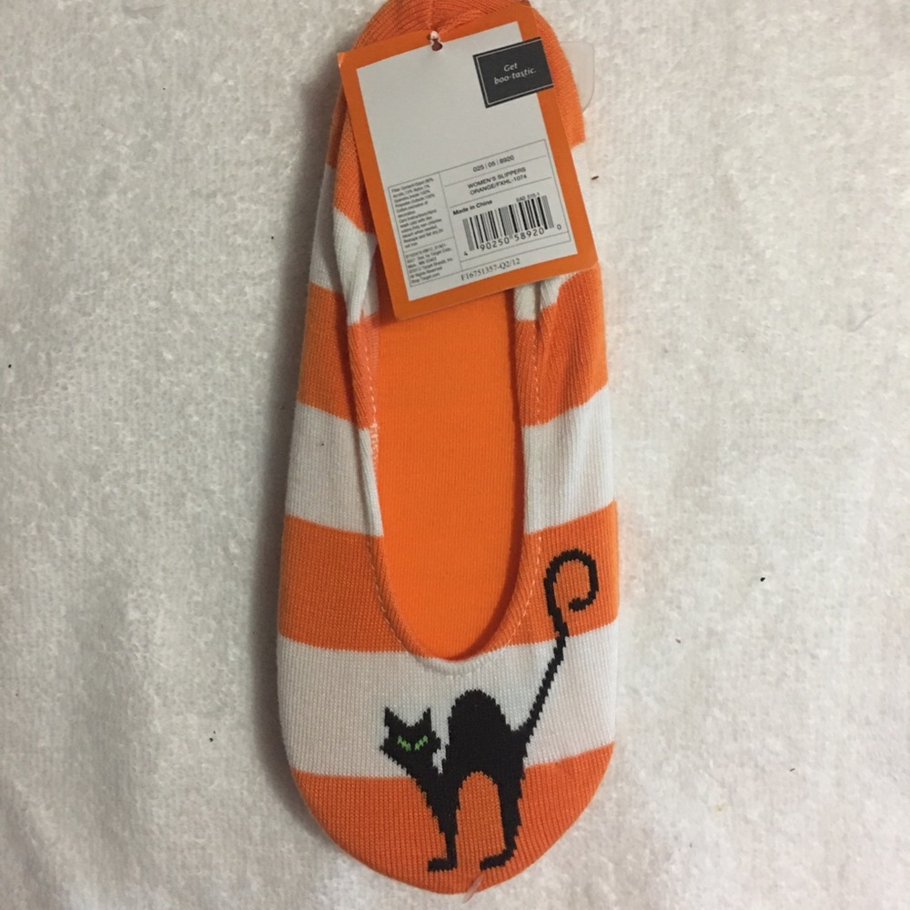 NWT Halloween cat slippers 🎃